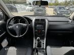 Suzuki Grand Vitara 2.4 De Luxe - 26