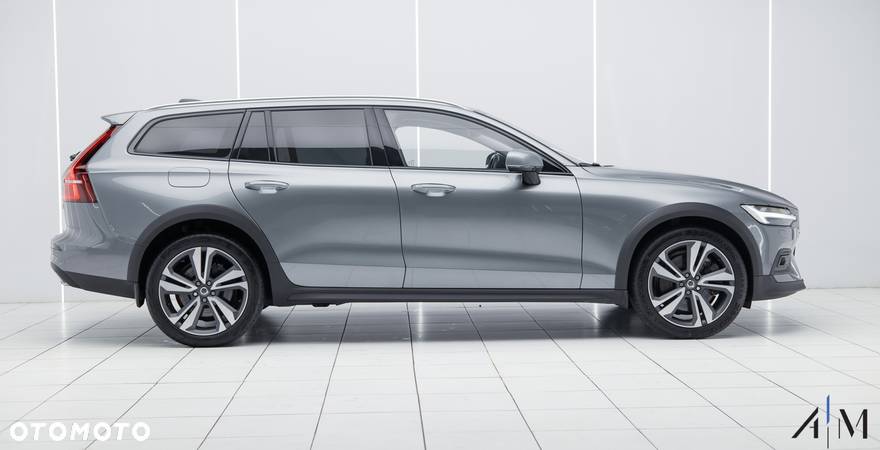 Volvo V60 Cross Country B4 D AWD Geartronic - 8