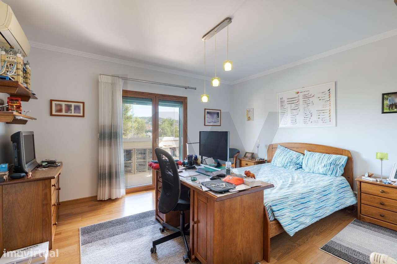 Moradia T4+1 | Espaço, Conforto e Funcionalidade para Toda a Famíli-40