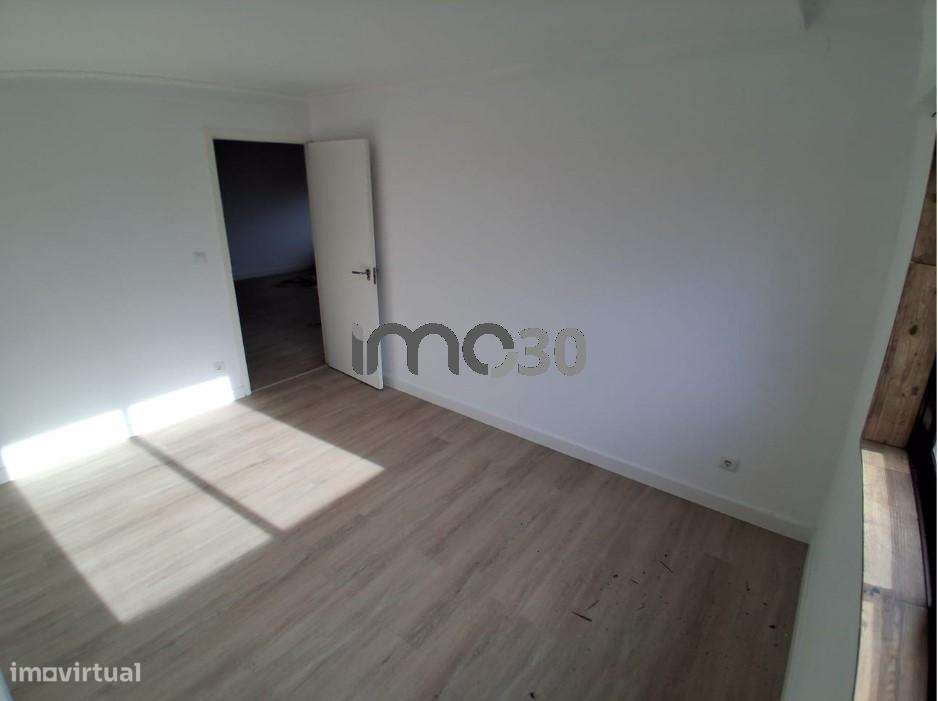Apartamento T2 em renovação Rio Tinto - Grande imagem: 5/10