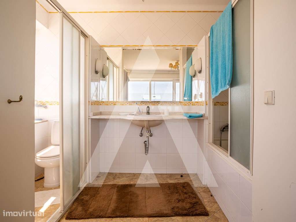 Apartamento T4 com Terraço de 90 m² no Centro de Aveiro-30