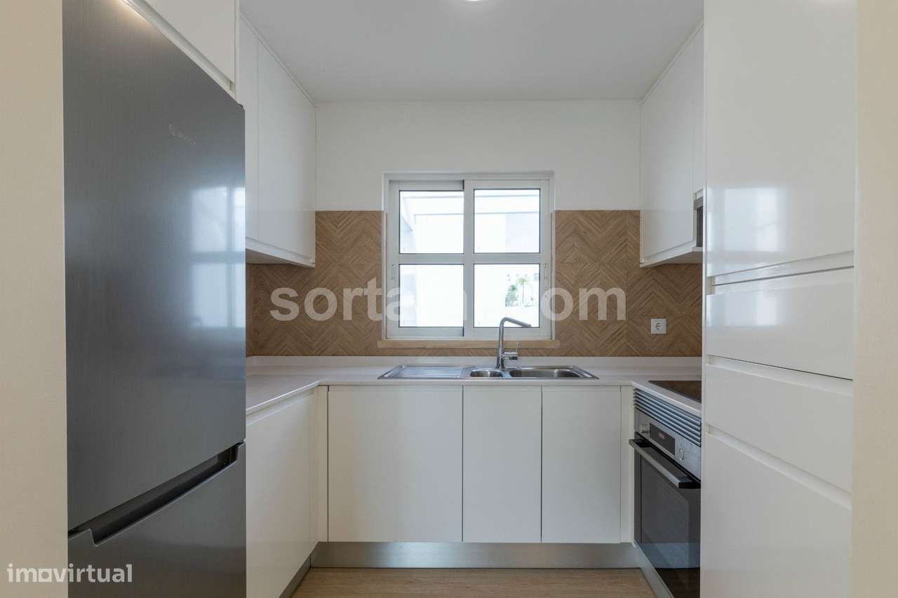 Moradia Geminada T2 Venda em Albufeira e Olhos de Água,Albufeira - Grande imagem: 5/31