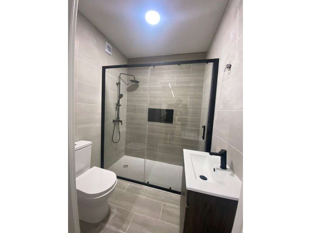 Moradia completamente remodelada na Carapinheira - Grande imagem: 4/14