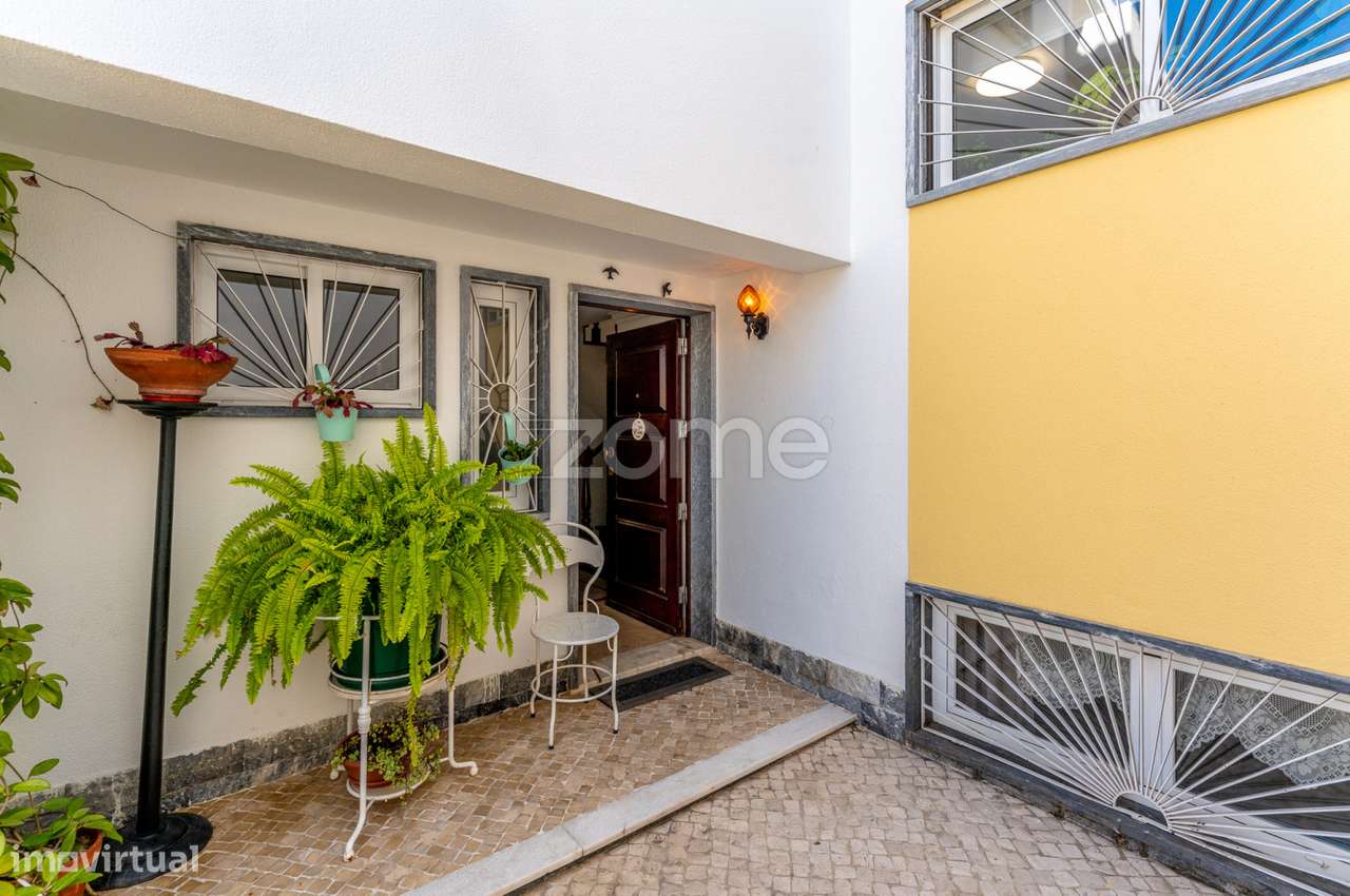 Moradia T3 + T1 em Cascais - Localização Privilegiada - Grande imagem: 4/42