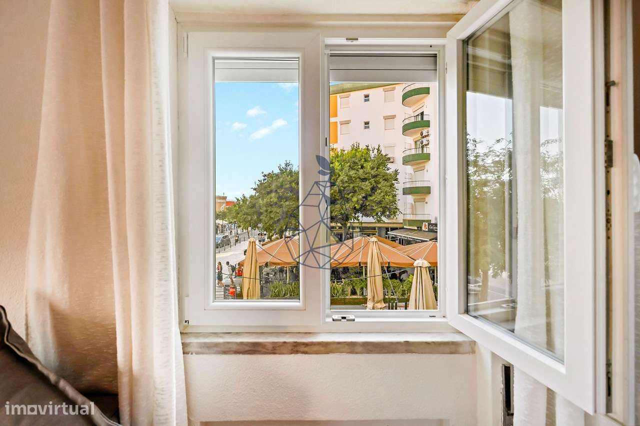 Apartamento T1 Renovado a dois passos do Areal da Praia da Rocha-11