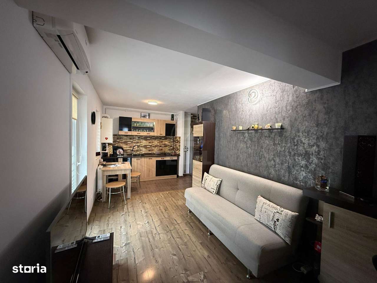 Apartament 2 camere zona Porii !-6