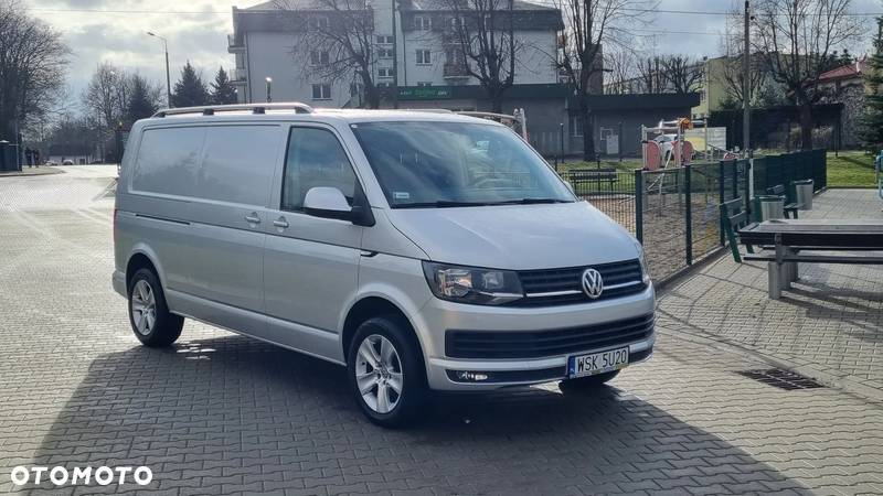 Volkswagen Transporter - 1