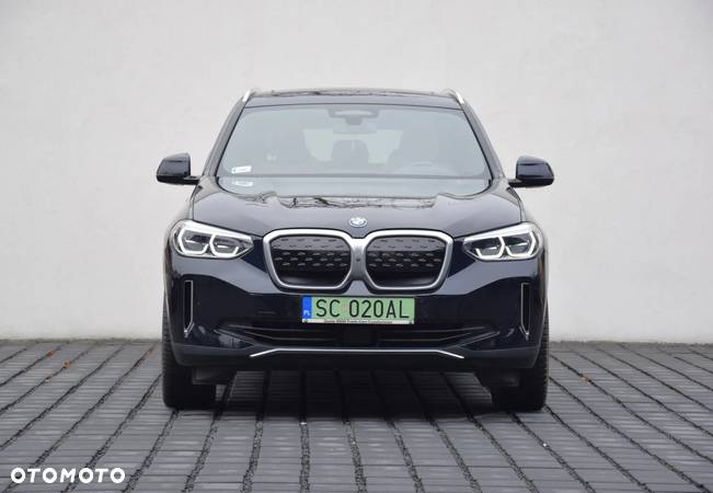 BMW iX3 - 3