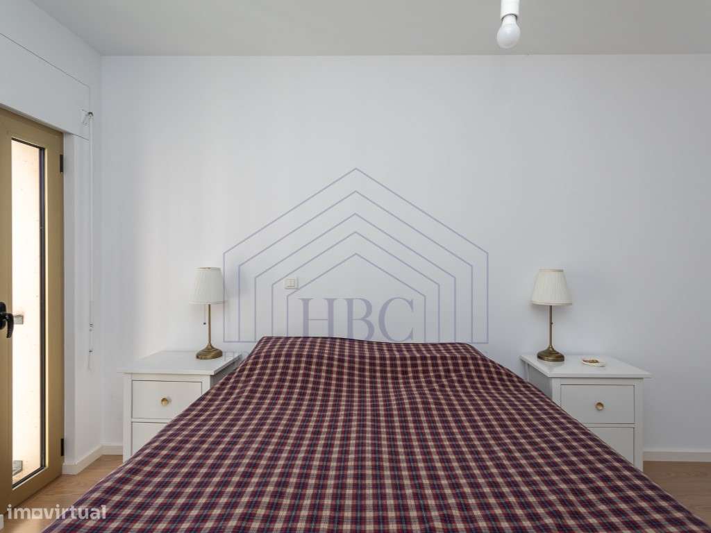 Vende-se Apartamento T1 no centro de Lisboa com arrecadação e garagem-17