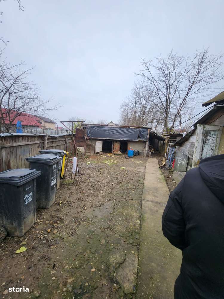 Casa cu 3 camere  in Serbanesti-15