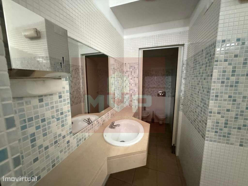 T3 na Guia com piscina comum e estacionamento-37