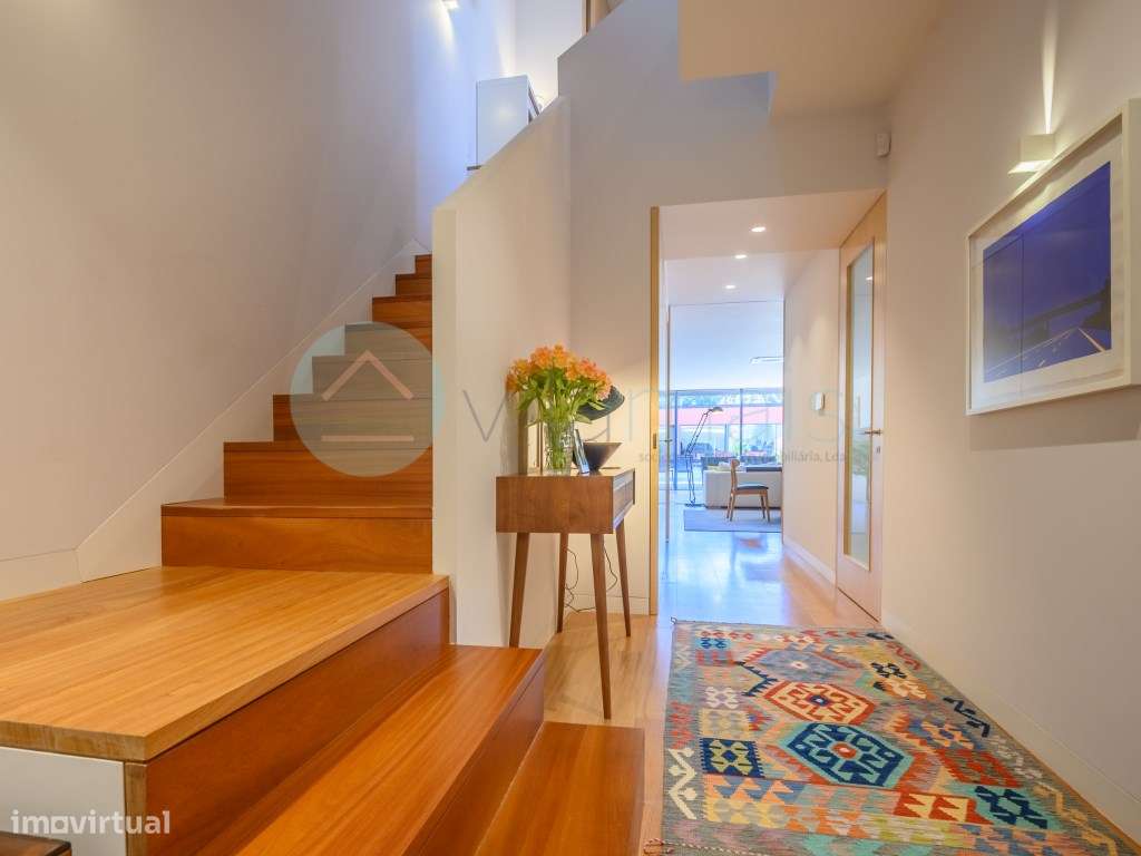 Excelente Moradia V4 com Piscina-9