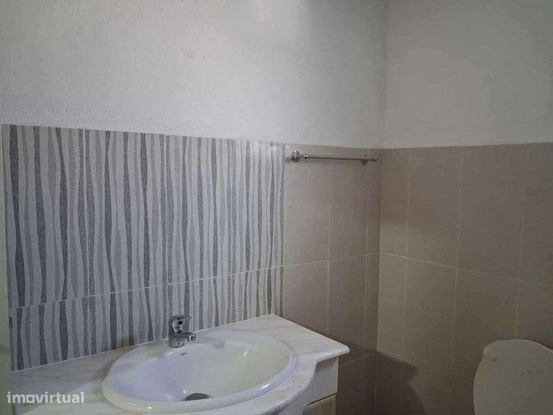 Casa em Vendas Novas - Grande imagem: 5/8