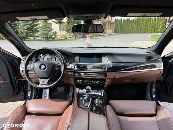 BMW Seria 5 535i Touring - 16