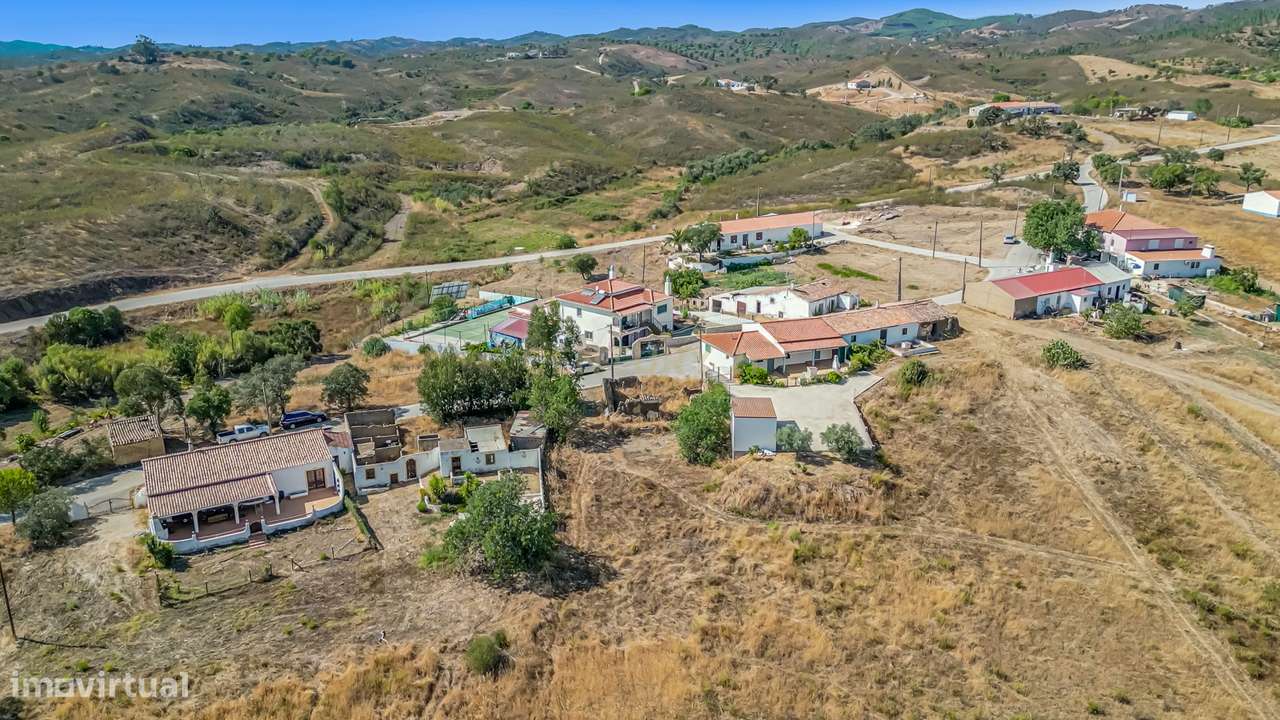 Terreno com Ruína - Excelente Preço - Grande imagem: 4/11