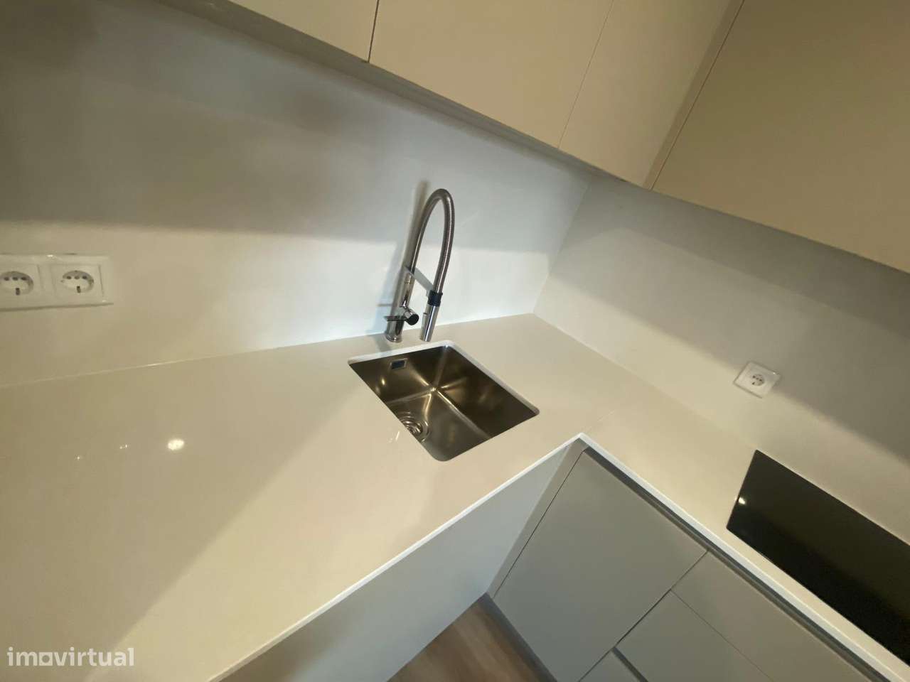T0+Piso inferior — Sande S. Clemente, Guimarães — 175 000 €-2