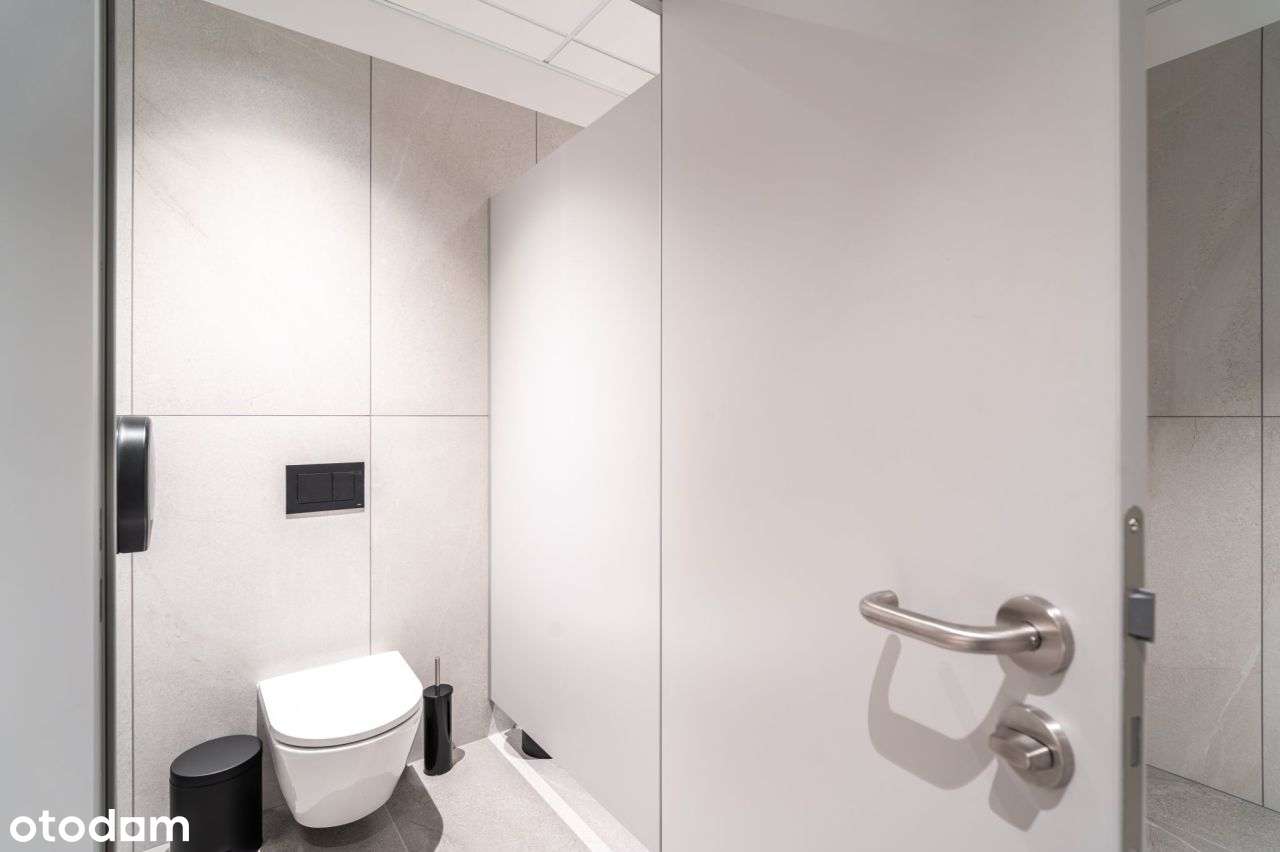 Showroom wnętrz / ponad 2000 m2 różnych firm z bra-9