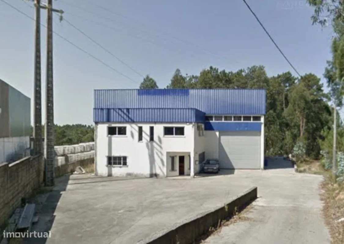 Armazém com escritórios e cozinha - Grande imagem: 2/3