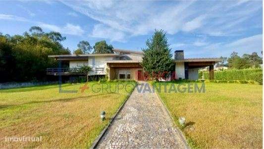 Propriedade Com Moradia T5 E Armazem Novais Vila Nova De Famalicao