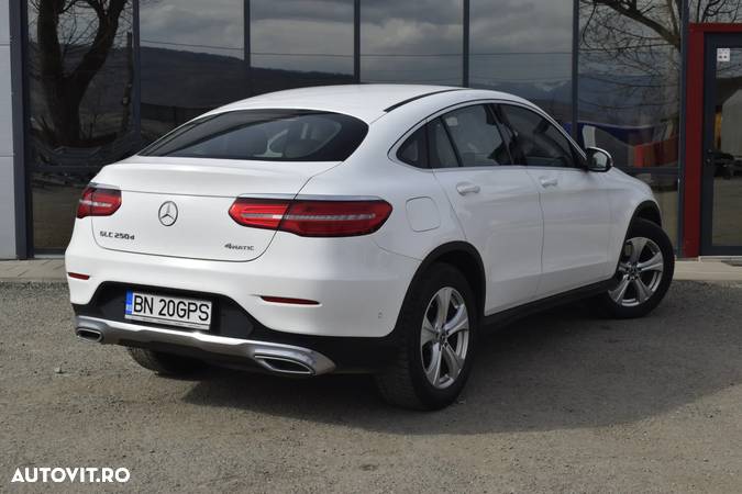 Mercedes-Benz GLC Coupe 250 d 4MATIC - 4