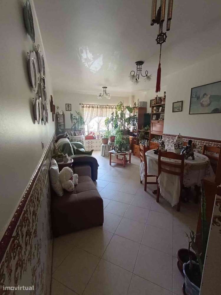 T3 com 2 casas de banho, pronto a habitar em Almada-4