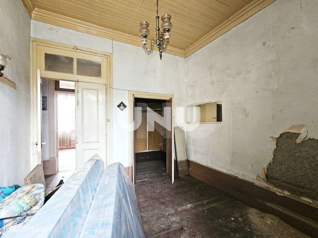 Moradia T5 - Pleno Centro Histórico de Viseu-13