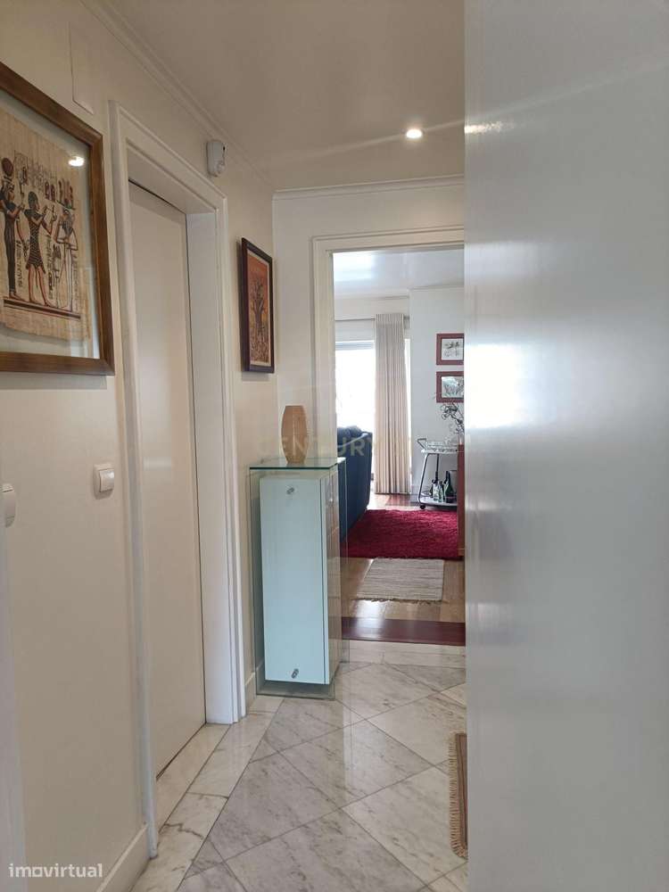 Apartamento T3 moderno junto ao Parque das Conchas-30