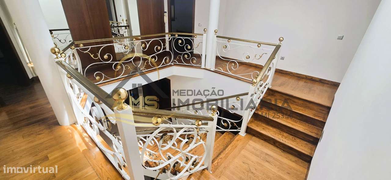 MORADIA DE LUXO 5 QUARTOS-45