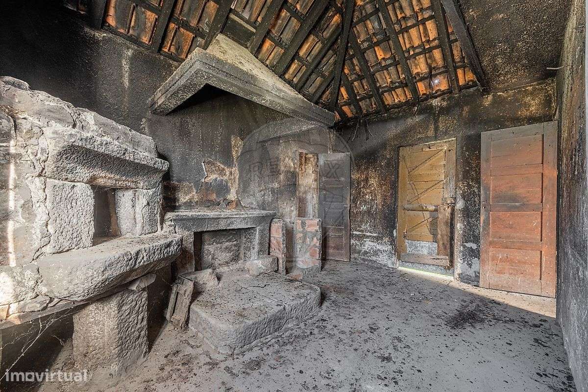 Moradia T2 para venda-4