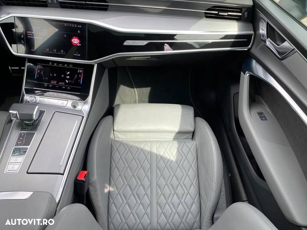 Audi A7 55 TFSI quattro S tronic - 16