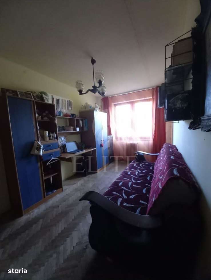 Apartament 3 camere în zona HOTEL Royal-9