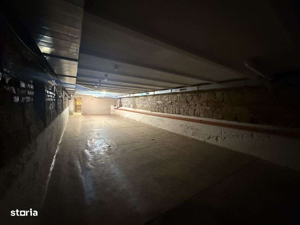Spatiu comercial la subsol, zona Centrala, 207 MP - Imagine principală: 4/5