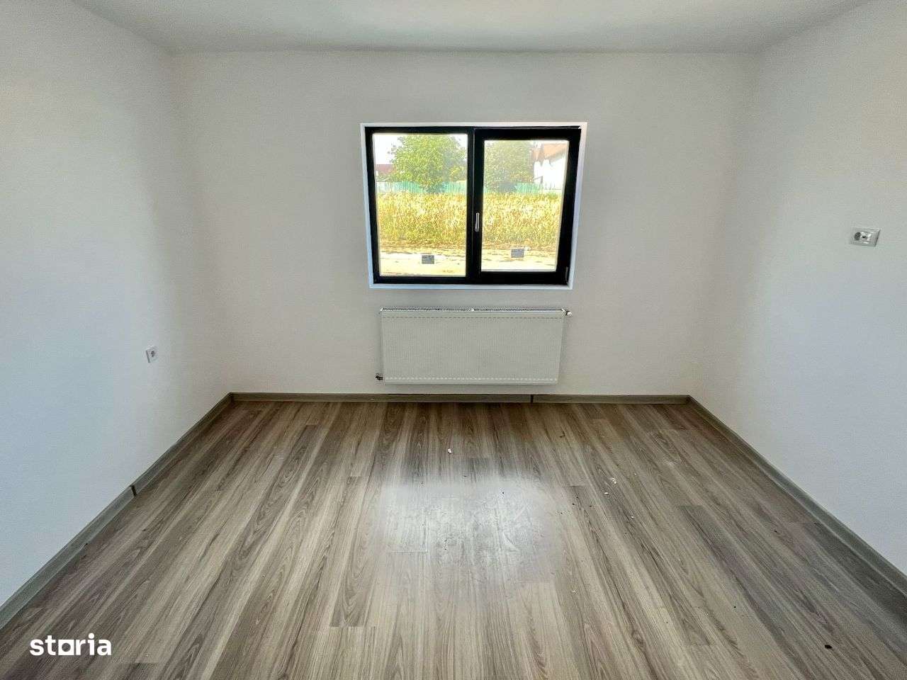 Langa ASFALT! PLACA! Posib. 4-5 Camere si 2 bai! Casa Dancu - Holboca - Imagine principală: 5/7