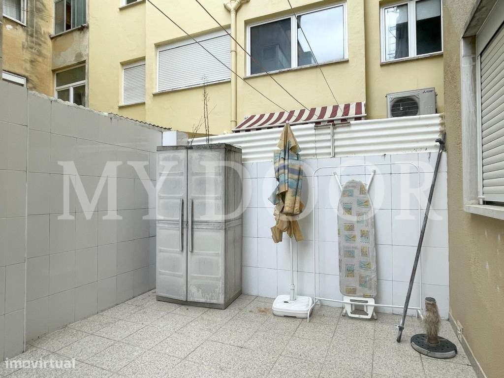 T1 p/ Obras em Moscavide c/ TERRAÇO de 15m2 - Grande imagem: 4/4