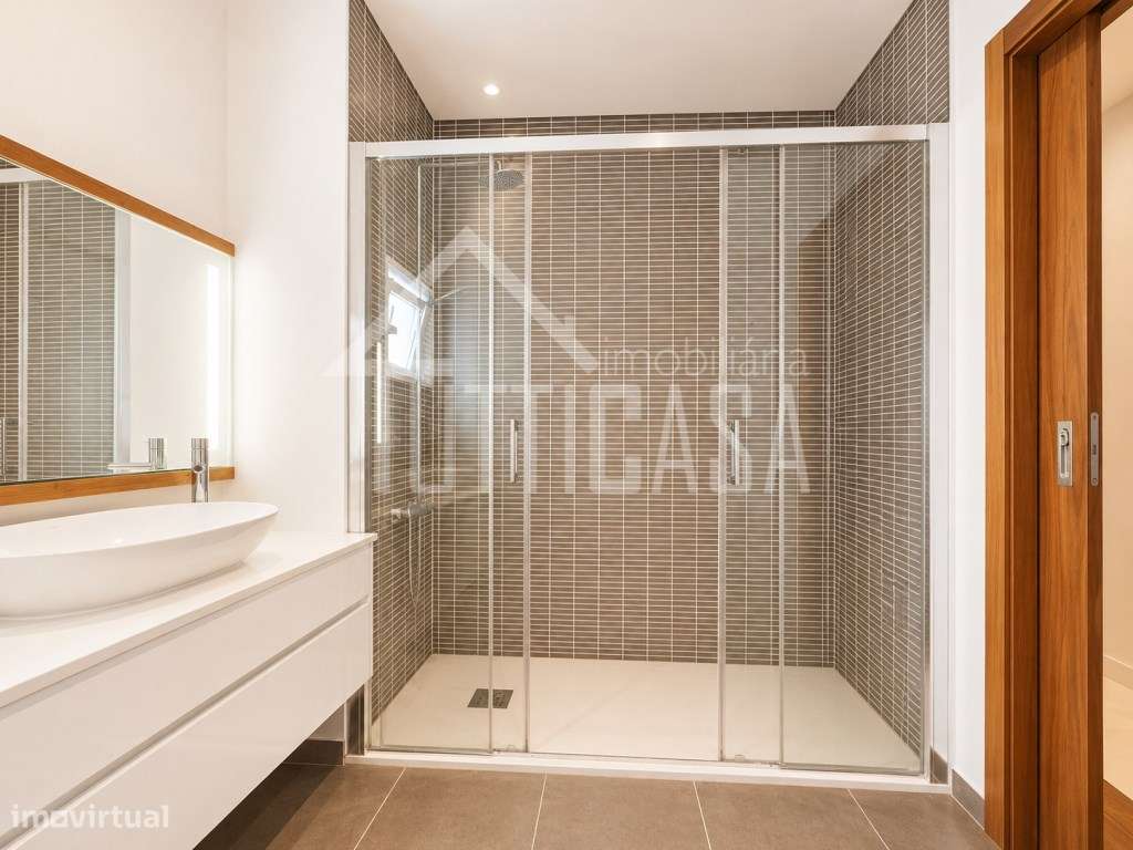 Apartamento T3 c/2 Box's e wallBox + painel solar. Venda Do Pinheiro.-25