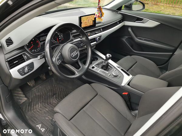 Audi A4 Avant 2.0 TDI - 20