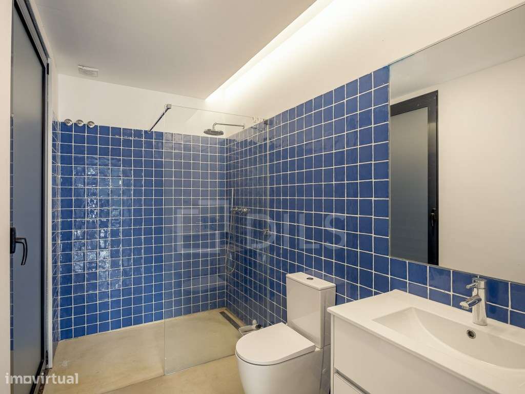 Quinta T9 em Azeitão com piscina e 11 ha de terreno, renovada-57