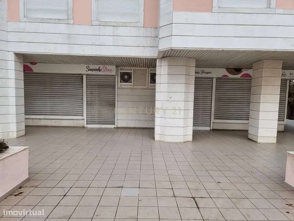 Duas lojas Parque dos Príncipes - Telheiras com boa rentabilidade - Grande imagem: 2/4