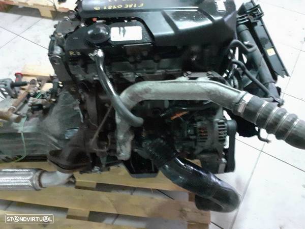 motor iveco 2.3hpi 116cv ano 2006 F1AE0481B caixa 5 velocidades traseira - 4