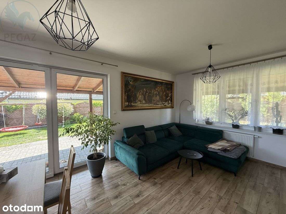 Piękny dom z dwoma niezależnymi mieszkaniami.-10