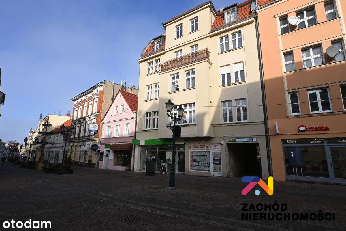 Całe piętro w kamienicy w centrum miasta-1