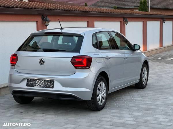 Volkswagen Polo 1.6 TDI Highline - 13