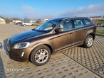 Volvo XC 60 D5 AWD Momentum - 8