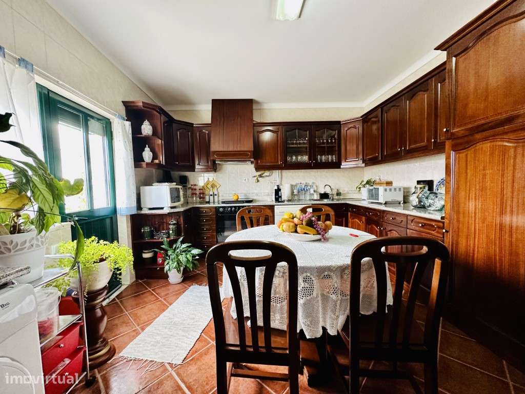 Moradia tipologia T3 e café/ restaurante - Grande imagem: 3/56