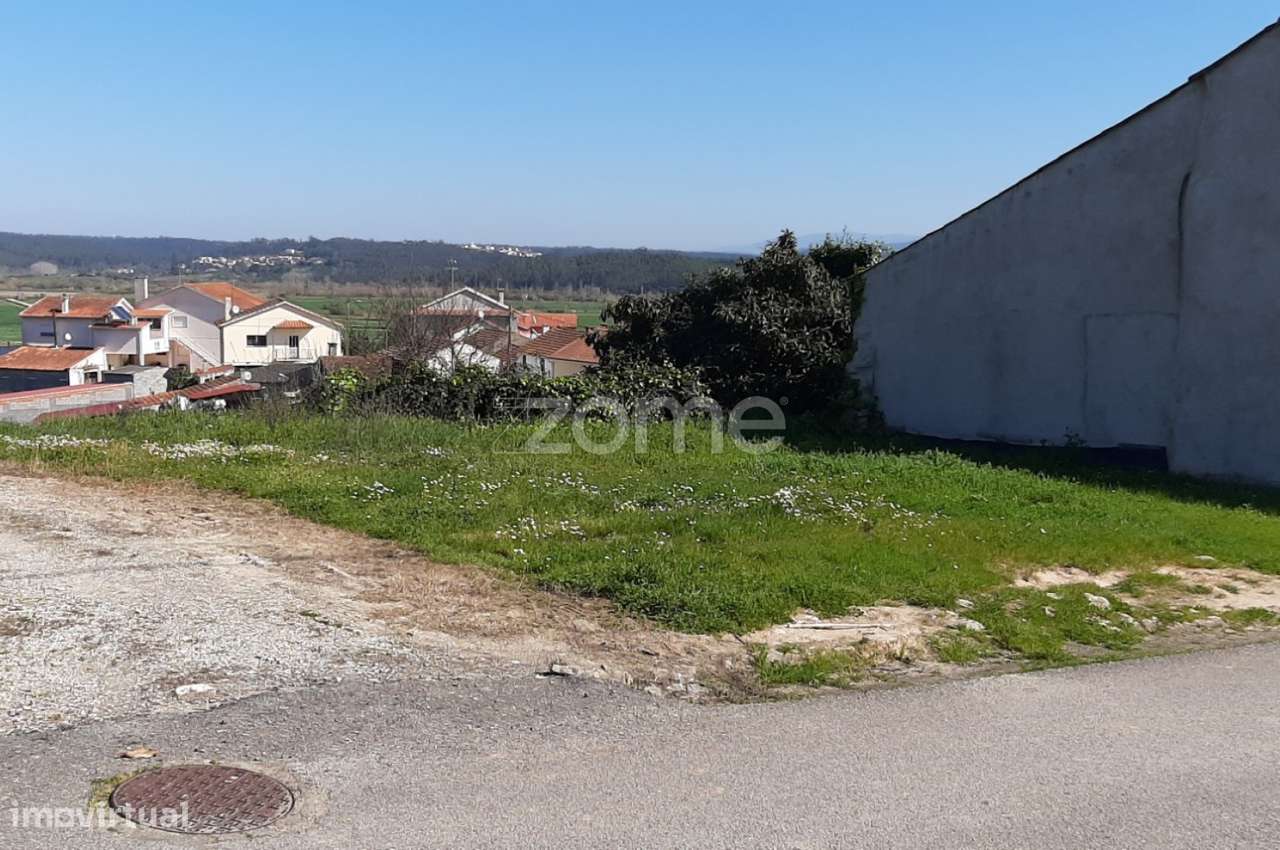 Terreno com viabilidade de construção - Grande imagem: 2/6