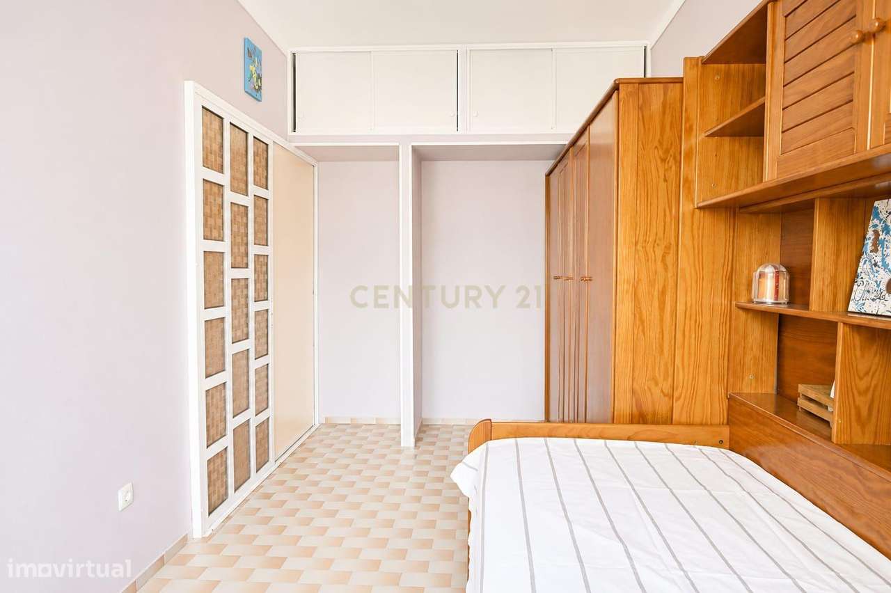 Apartamento T3 no Alto Seixalinho - Conforto, Luz e Potencial-12