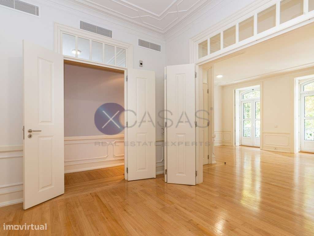 Luxuoso apartamento T2 situado em zona exclusiva na Avenida da Libe... - Grande imagem: 4/34