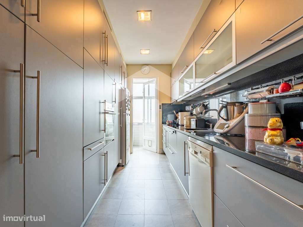 Apartamento T3 Luminoso com Varandas e Marquise no Bonfim - Junto a...-6