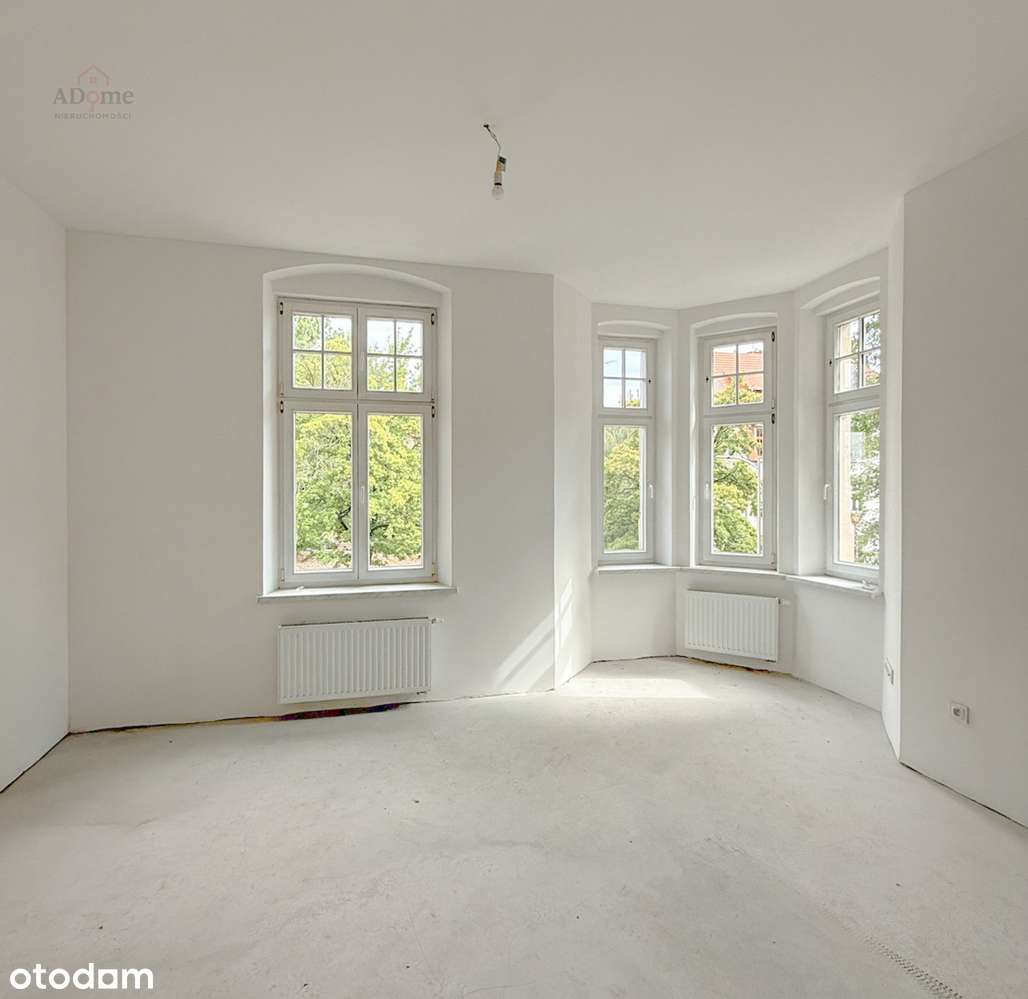 Nowoczesne wnętrze w zabytkowej kamienicy- 3 pokoje z wykuszem - Pełny obrazek: 1/13