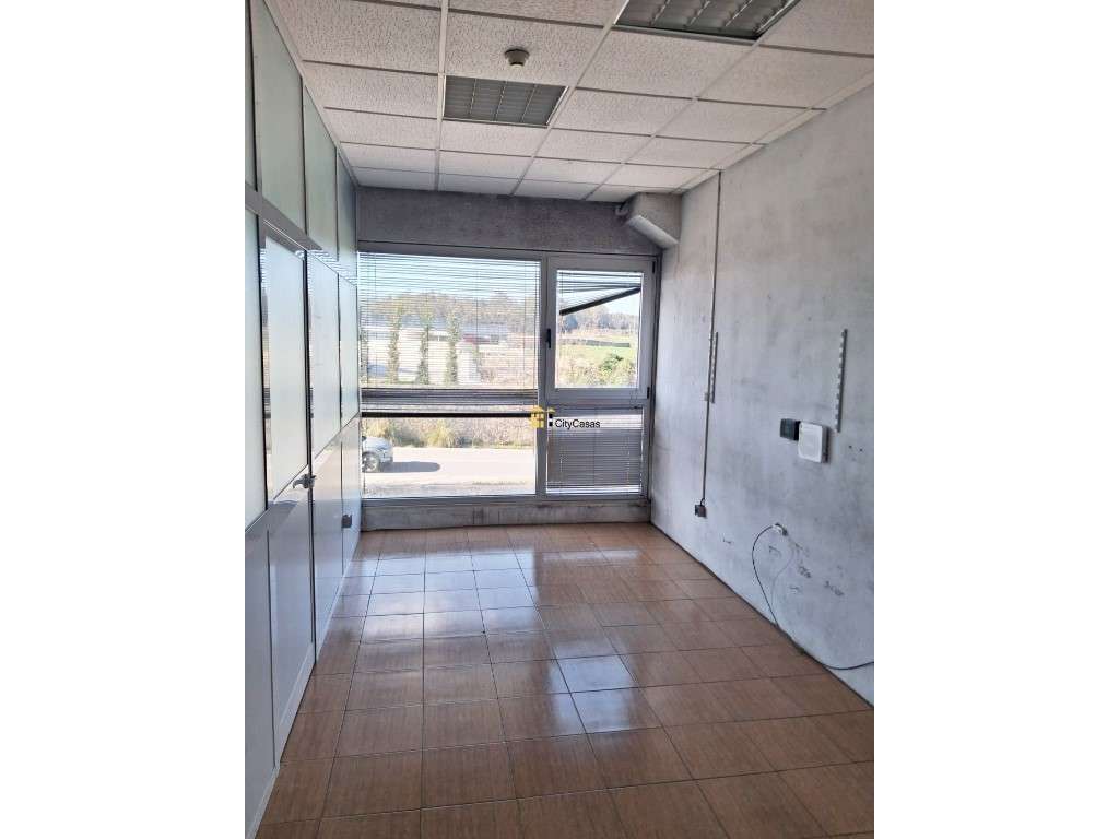 Armazém com 957 m2 em Touguinhó, Vila do Conde. - Grande imagem: 5/26